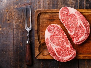 Tips Masak Daging Wagyu di Rumah dari Chef Arnold Poernomo