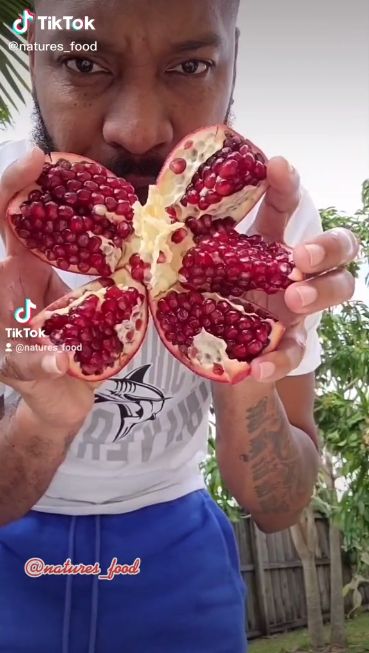 Sereal Alami, Buah Utuh dan Air Kelapa yang Lagi Tren