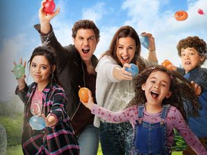 Main di Yes Day, Jennifer Garner dan Edgar Ramirez Saling Memuji