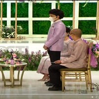 Sementara dari pihak Atta Halilintar tampak diwakili oleh paman dan tantenya, mengingat orangtua Atta yang tengah dirawat di sebuah rumah sakit di Malaysia. Sebelumnya Atta sendiri memang terlihat membagikan informasi mengenai kedua orangtuanya itu di media sosial. Foto: RCTI / Ikatan Cinta Aurel dan Atta