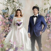 Terdapat dua sesi dalam pemotretan preweddingnya Aurel Hermansyah dan Atta Halilintar. Di sesi pertama, Aurel Hermansyah tampak cantik mengenakan gaun pengantin berwarna putih.  Foto: Instagram/@fdphotography90