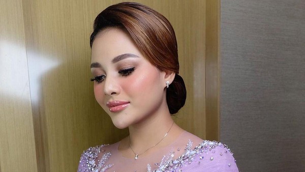Intip 8 Momen Lamaran Aurel Hermansyah & Atta Halilintar yang Serba Ungu