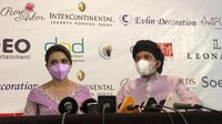 Aurel Hermansyah dan Atta Halilintar tampak bahagia di hari lamaran mereka. Foto: Desi Puspasari
