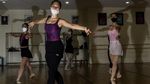 Berlatih Balet Tatap Muka di Masa Pandemi