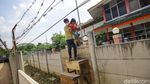Keluarga Ini Terpaksa Panjat Tembok 2 Meter Imbas Sengketa Lahan
