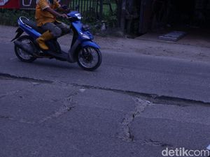 Jl Raya Legok Kabupaten Tangerang Rusak, Warga Harapkan Perbaikan