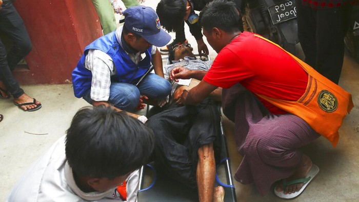 Korban Tewas Demo Antikudeta Myanmar Bertambah Jadi 6 Orang Jumlah demonstran yang tewas ditembak dalam unjuk rasa antikudeta terbaru di Myanmar bertambah menjadi enam orang.