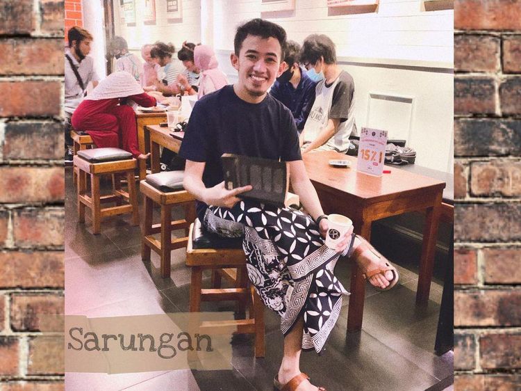 Kulineran ala Ustaz Syam Elmarusy yang Baru Nikahi Jihan Salsabila