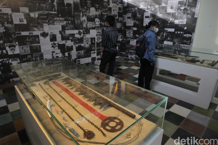 Pameran tentang klitih bertajuk The Museum of Lost Space digelar untuk menunjukkan bukti-bukti klitih sejak 1990-an hingga sekarang.