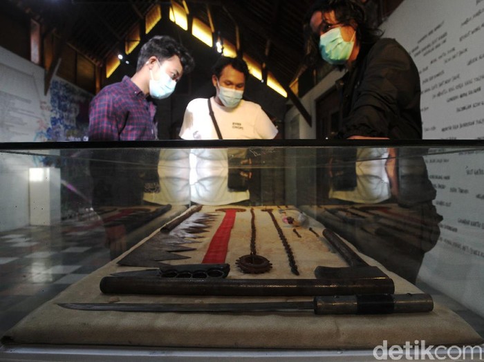Pameran tentang klitih bertajuk The Museum of Lost Space digelar untuk menunjukkan bukti-bukti klitih sejak 1990-an hingga sekarang.