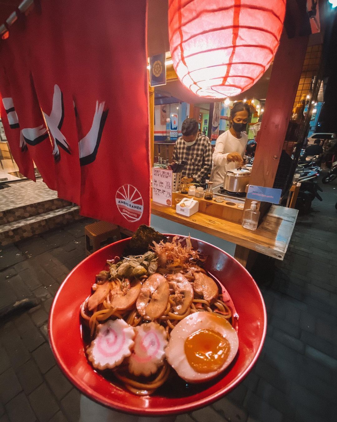Slurpp! Ramen Nikmat Bisa Dicicipi di 5 Penjual Kaki Lima Ini