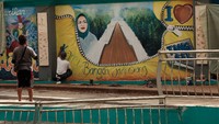 Ada juga mural yang dalam tahap penyelesaian. (Foto: Andhika Prasetia-detikcom)