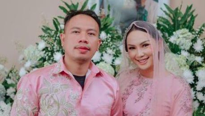 Vicky Prasetyo dan Kalina Ocktaranny