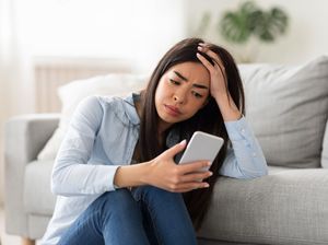 WFH Bikin Cemas Setiap Lihat WhatsApp, Kamu Juga?