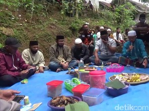Warga Gelar Doa Bersama di Lokasi Laka Maut Sumedang