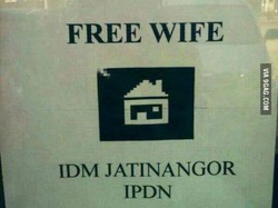 7 Tulisan Warung Gagal Bahasa Inggris, Bikin Mikir Keras Pengin Ngakak