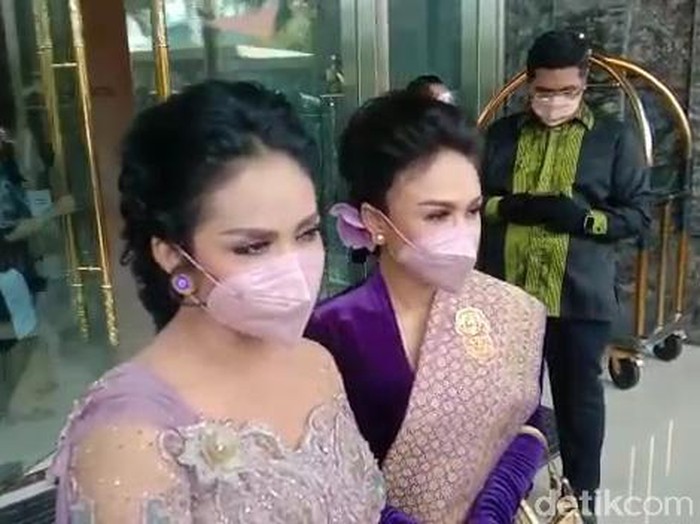 Krisdayanti di Lamaran Aurel Hermansyah dan Atta Halilintar