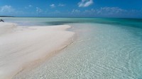 Harga pelelangan pulau akan dibuka mulai dari USD 19,5 juta. Berminat? (Concierge Auctions)