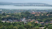 Oleh karena itu, saat proses penyepian selama 24 jam tersebut berbagai aktivitas di kawasan Bali pun dihentikan sementara. Antara Foto/Fikri Yusuf.