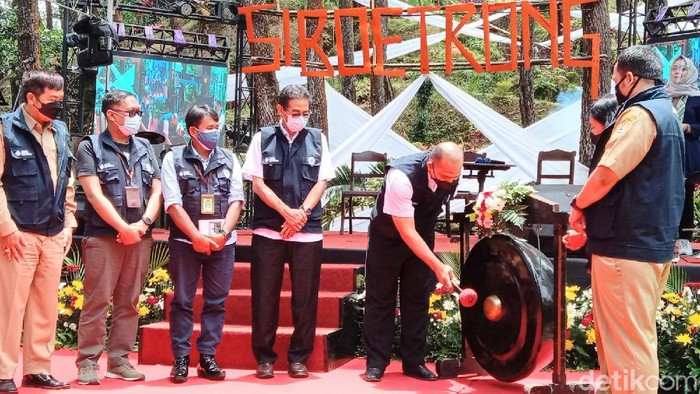 Meski masih bergelut di tengah pandemi COVID-19, pemulihan perekonomian dalam bidang pariwisata diharapkan bisa terus meningkat. Untuk itu, Badan Otorita Borobudur (BOB) turut membantu aktivasi destinasi melalui kegiatan pelatihan dan pendampingan sebagai bentuk Adaptasi Kebiasaan Baru destinasi pariwisata.