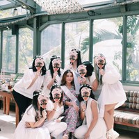 Beberapa foto-foto momen kemeriahan acara bridal shower itu tampak dibagikan di Instagram oleh Aurel Hermansyah dan sahabat-sahabatnya. Nantinya pernikahan Aurel Hermansyah dan Atta Halilintar sendiri akan digelar pada awal April 2021. Foto: Instagram/@aurelie.hermansyah