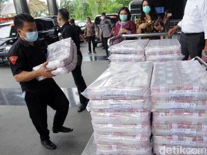 KPK Duga Ada Perintah Edhy Prabowo ke Sekjen KKP terkait Rp 52 M yang Disita