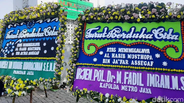 Habib Musthofa Meninggal, Begini Suasana di Masjid Nurul Musthofa Center