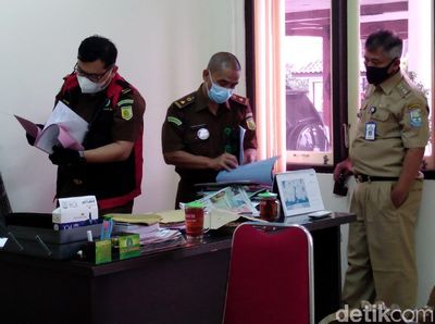 Kejari Geledah Kantor Camat Purbalingga