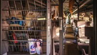 Sejauh ini, 18 dari 373 kereta Kelas telah dikirim untuk dibuang oleh European Metal Recycling (EMR) di Kingsbury di wilayah West Midlands Inggris. Yang lainnya telah dihapuskan di Prancis, tiga disimpan di museum atau perguruan tinggi.