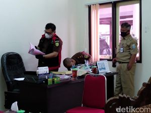 Kejari Geledah Rumah-Kantor Camat Terkait Dugaan Korupsi APBD Purbalingga