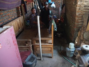 Penampakan Rumah Kasnan yang Dihancurkan Mantan Istrinya