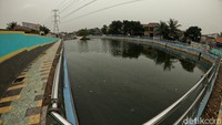 Tandon Puri Bintaro Hijau dibangun sejak tahun 2020 dengan luas 4.850 meter persegi sebagai sarana pengendalian banjir di Kecamatan Pondok Aren. (Foto: Andhika/detikcom)
