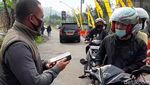 Foto: Pembayaran Non Tunai, Wisatawan Guci Gunakan QRIS