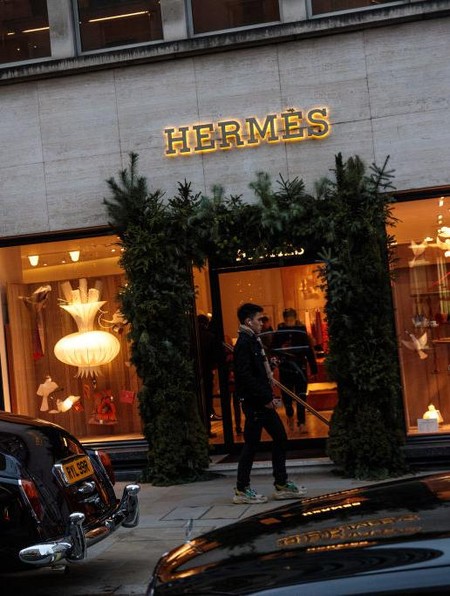 Terkunci di Toilet Hermes Selama 1 Jam, Tidak Ada Permohonan Maaf dari Staf