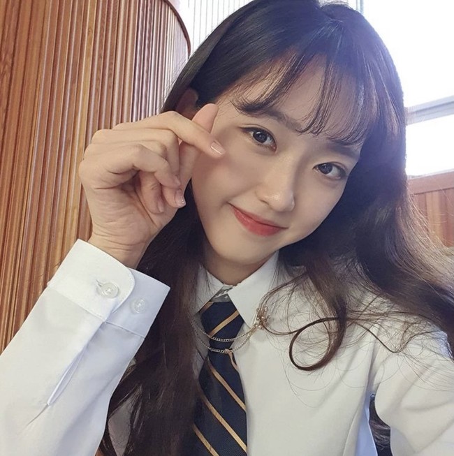 Han Ji Hyun merupakan aktris dan model di bawah naungan SDB Entertainment. Ia memulai debut aktingnya pada 2019 lewat drama Korea JTBC ‘The Wind Blows’. Foto: Instagram hanjiji54