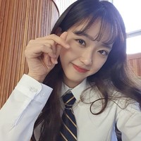 Han Ji Hyun merupakan aktris dan model di bawah naungan SDB Entertainment. Ia memulai debut aktingnya pada 2019 lewat drama Korea JTBC ‘The Wind Blows’. Foto: Instagram hanjiji54