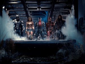 Ini Superhero DCU Favorit Zack dan Deborah Snyder