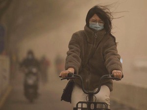 Badai Pasir Melanda Beijing, Warga Sebut Kondisi Seperti Kiamat