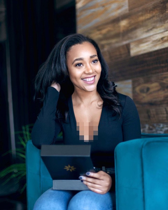 Akhirnya menjadi trader ekuitas adalah sesuatu yang memilihku. Sebuah pekerjaan yang ditawarkan dan aku bilang iya. Dan sesimpel keputusan yang kebanyakan orang tidak berkata ya pada peran-peran yang mereka tidak terlatik atau belajar, tambah Lauren. Foto: Instagram @lasimmons