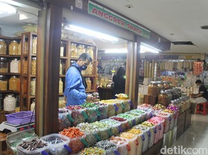 Di Pasar Mayestik Bisa Puas Belanja Makanan Segar hingga Camilan Enak
