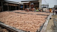 detikcom bersama BRI mengadakan program Jelajah UMKM ke beberapa wilayah di Indonesia yang mengulas berbagai aspek kehidupan warga dan membaca potensi di daerah. Untuk mengetahui informasi lebih lengkap, ikuti terus beritanya di detik.com/tag/jelajahumkmbri.