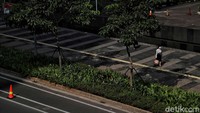 Pembenahan tersebut dilakukan agar masyarakat merasa aman dan nyaman dalam menggunakan transportasi publik serta melintas di trotoar, rasa aman dan nyaman itu pun seiring berjalannya waktu dapat mendorong masyarakat untuk membudayakan beraktivitas dengan menggunakan transportasi publik dari pada kendaraan pribadi sehingga volume kendaraan dapat berkurang dan mengurai kemacetan di sejumlah ruas Ibu Kota.