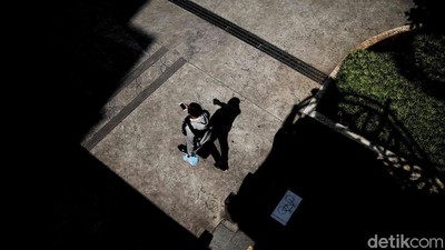 Memuliakan Pejalan Kaki untuk Jakarta yang Bebas Macet