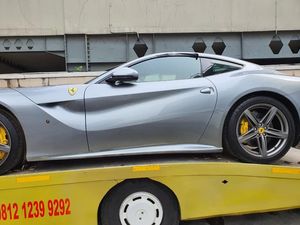 Tak Cuma Rolls-Royce, Ferrari Berlinetta Sitaan Juga Dititip ke Kantor Asabri