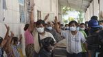 Myanmar Kian Panas, Korban Tewas Berjatuhan