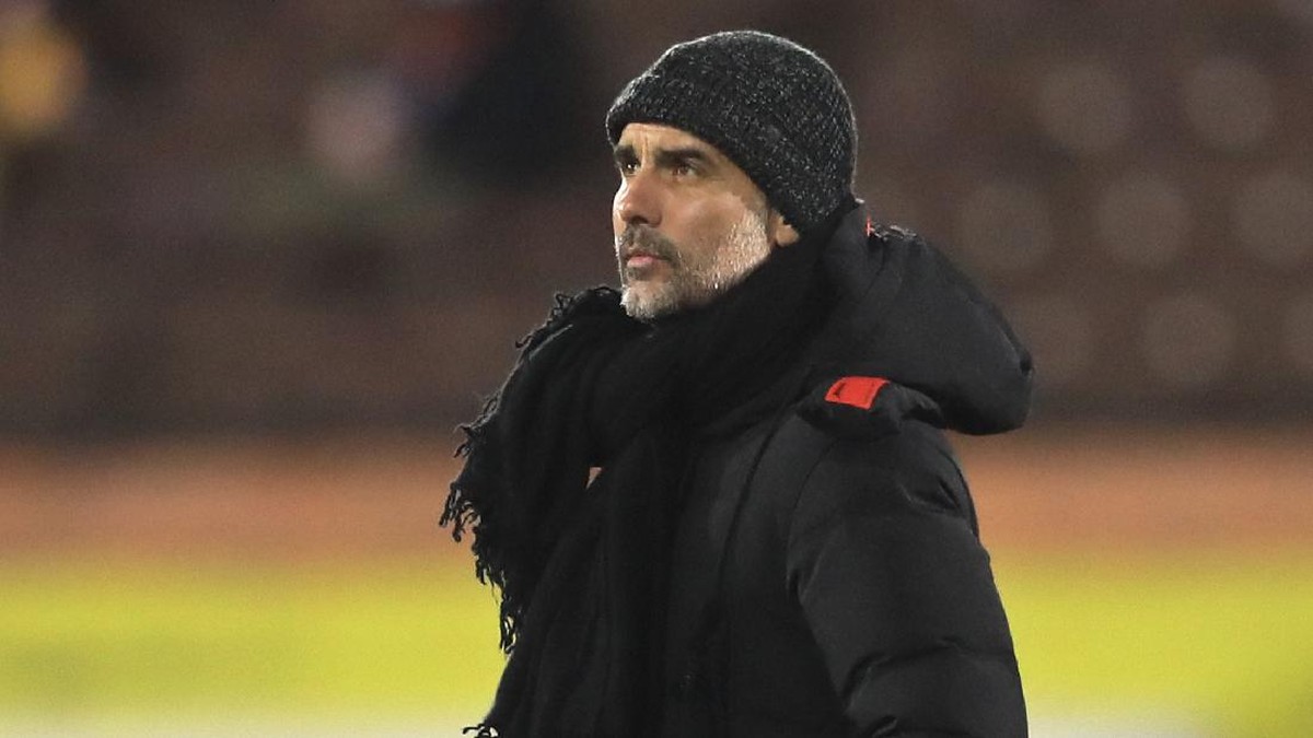 Pep Guardiola meredam pembicaraan soal quadruple Manchester City (Foto: AP/Adam Davy)