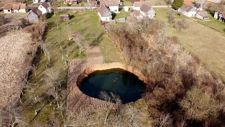 Sinkhole di Kroasia Sinkhole di Kroasia