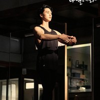 Akting Song Kang di Navillera pun menuai pujian dari sang sutradara. Aktor Korea ini mampu menampilkan karakter Chae Rok dengan sempurna seperti dalam webtoon. Foto: dok. tvN