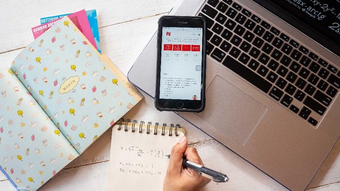 Telkomsel menyalurkan bantuan kuota internet Kemendikbud 2021.