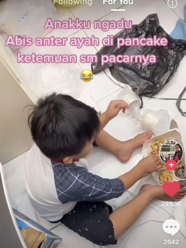 Kisah anak yang viral di TikTok ungkap kejadian tak terduga.